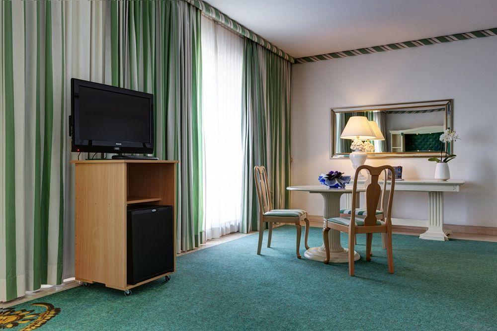 Aris Garden Hotel Casal Palocco Kültér fotó