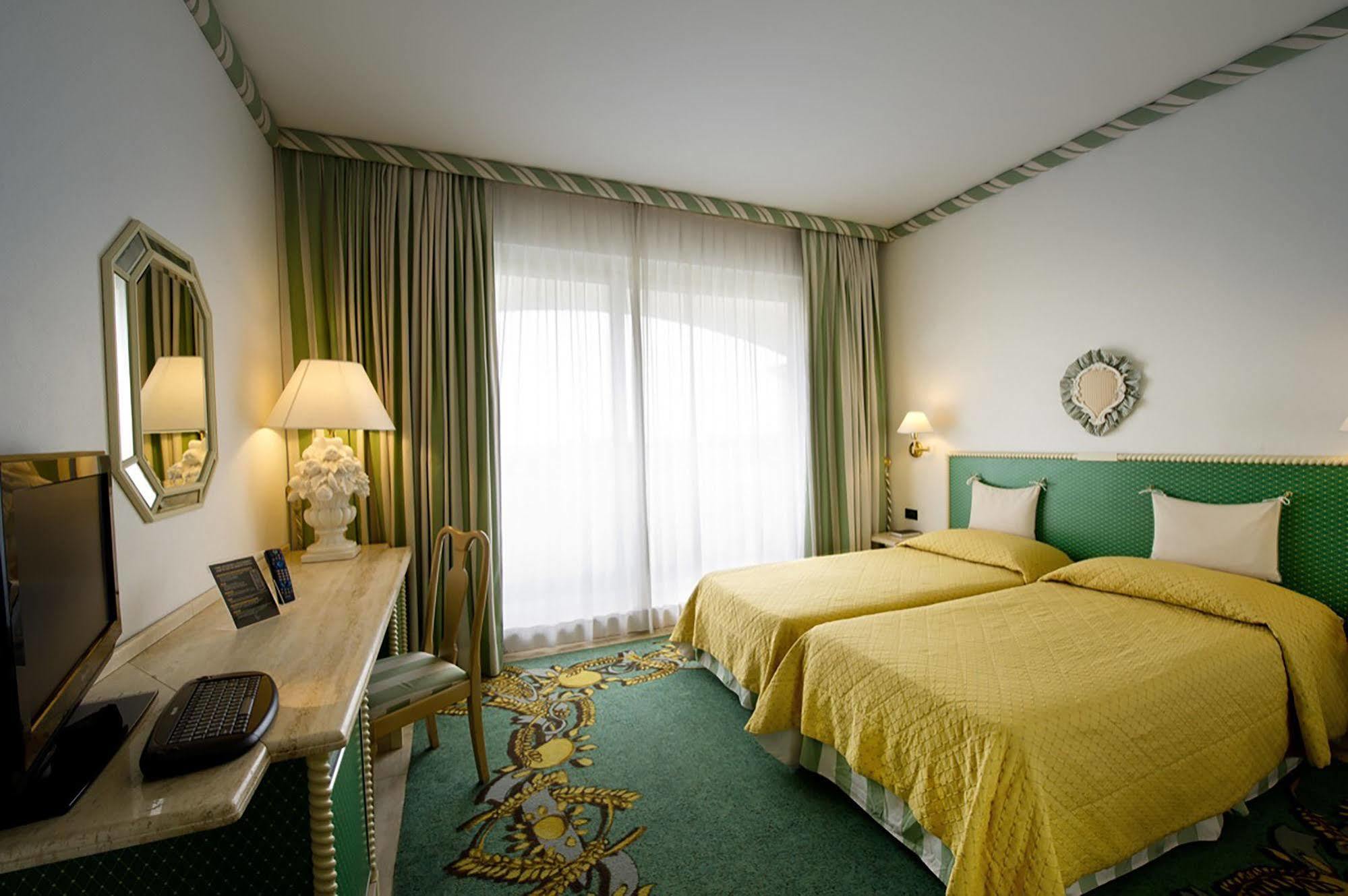 Aris Garden Hotel Casal Palocco Kültér fotó