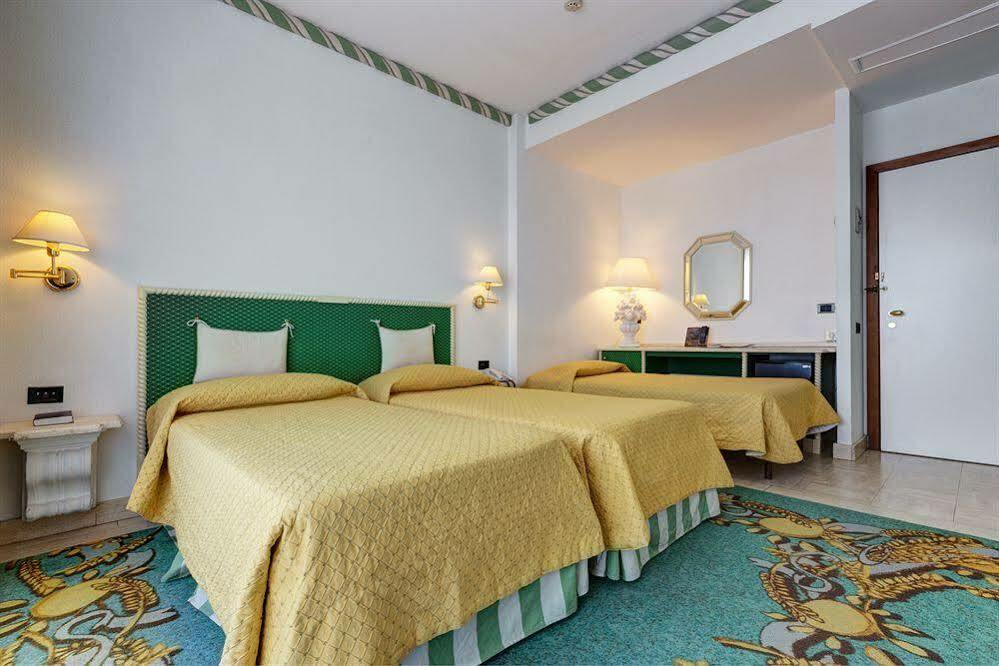 Aris Garden Hotel Casal Palocco Kültér fotó